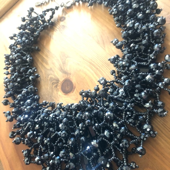 Beautiful dark blue necklace - Picture 2 of 5